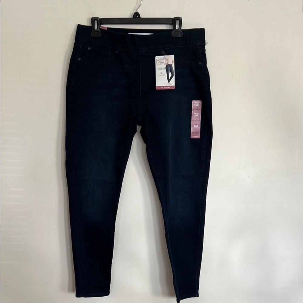 Levi’s NWT Womens Blue Jeggings
